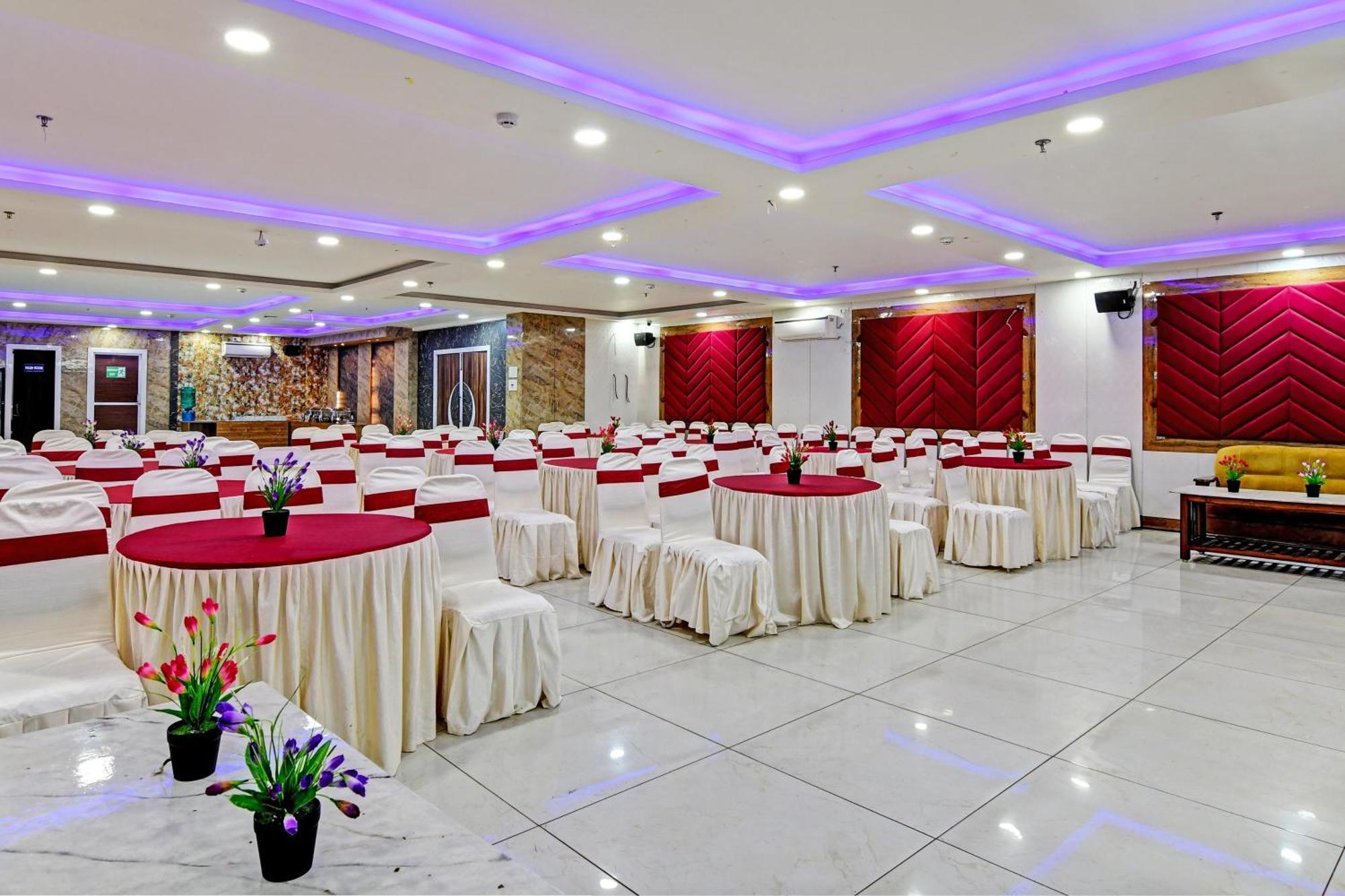 فندق Townhouse The Grand Touch & The Royal Touch ديغا المظهر الخارجي الصورة