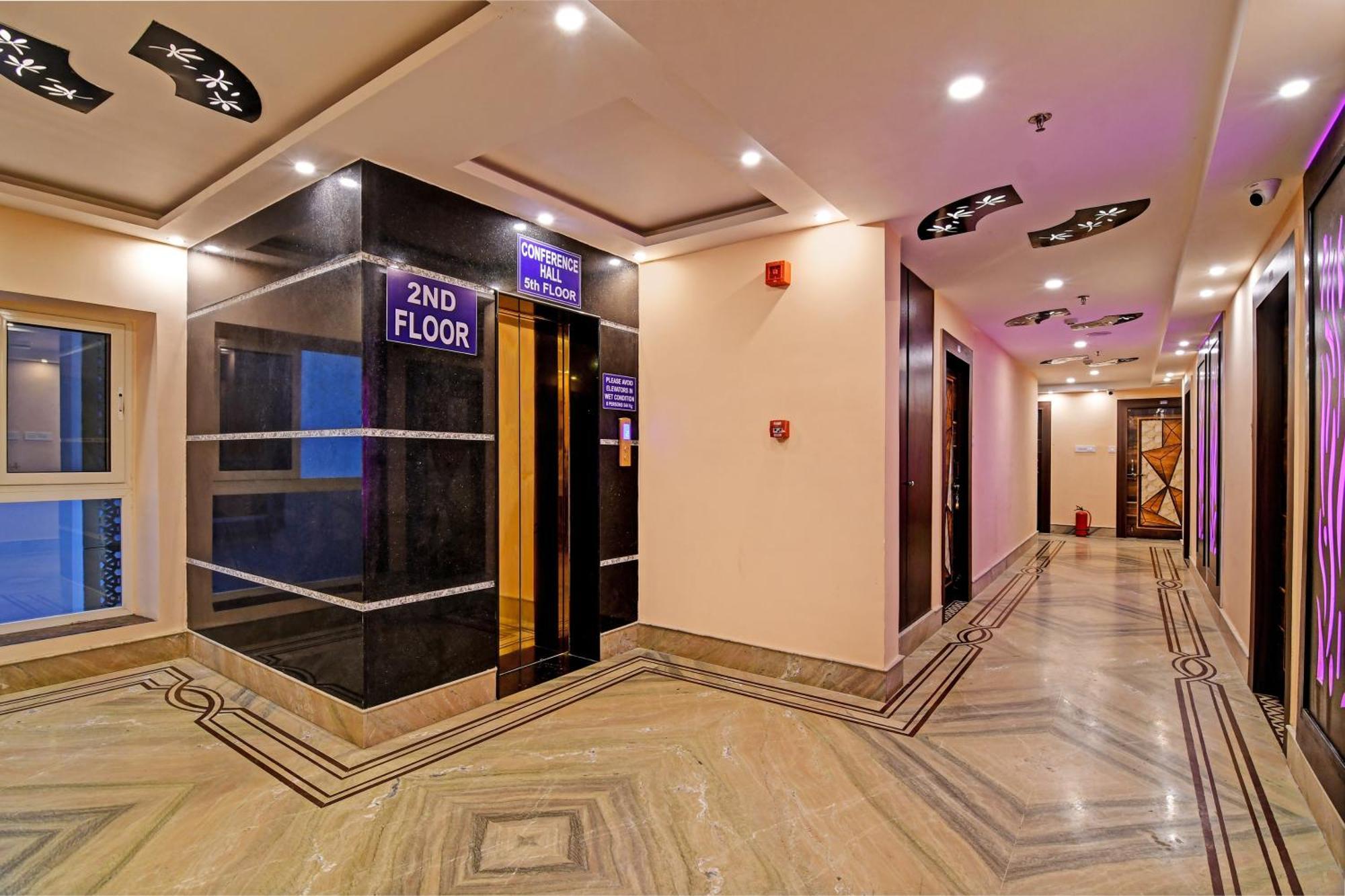 فندق Townhouse The Grand Touch & The Royal Touch ديغا المظهر الخارجي الصورة