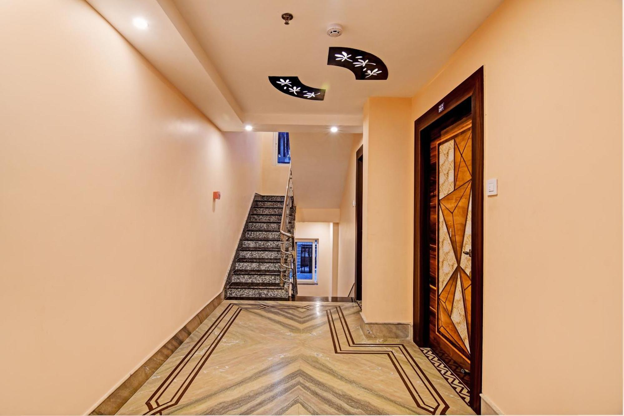 فندق Townhouse The Grand Touch & The Royal Touch ديغا المظهر الخارجي الصورة