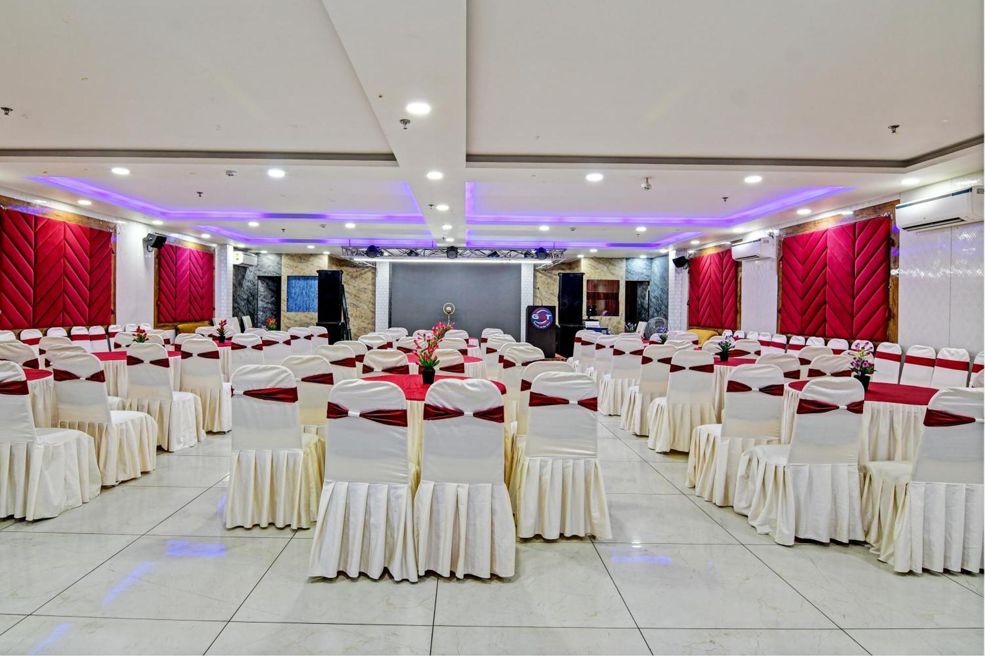 فندق Townhouse The Grand Touch & The Royal Touch ديغا المظهر الخارجي الصورة