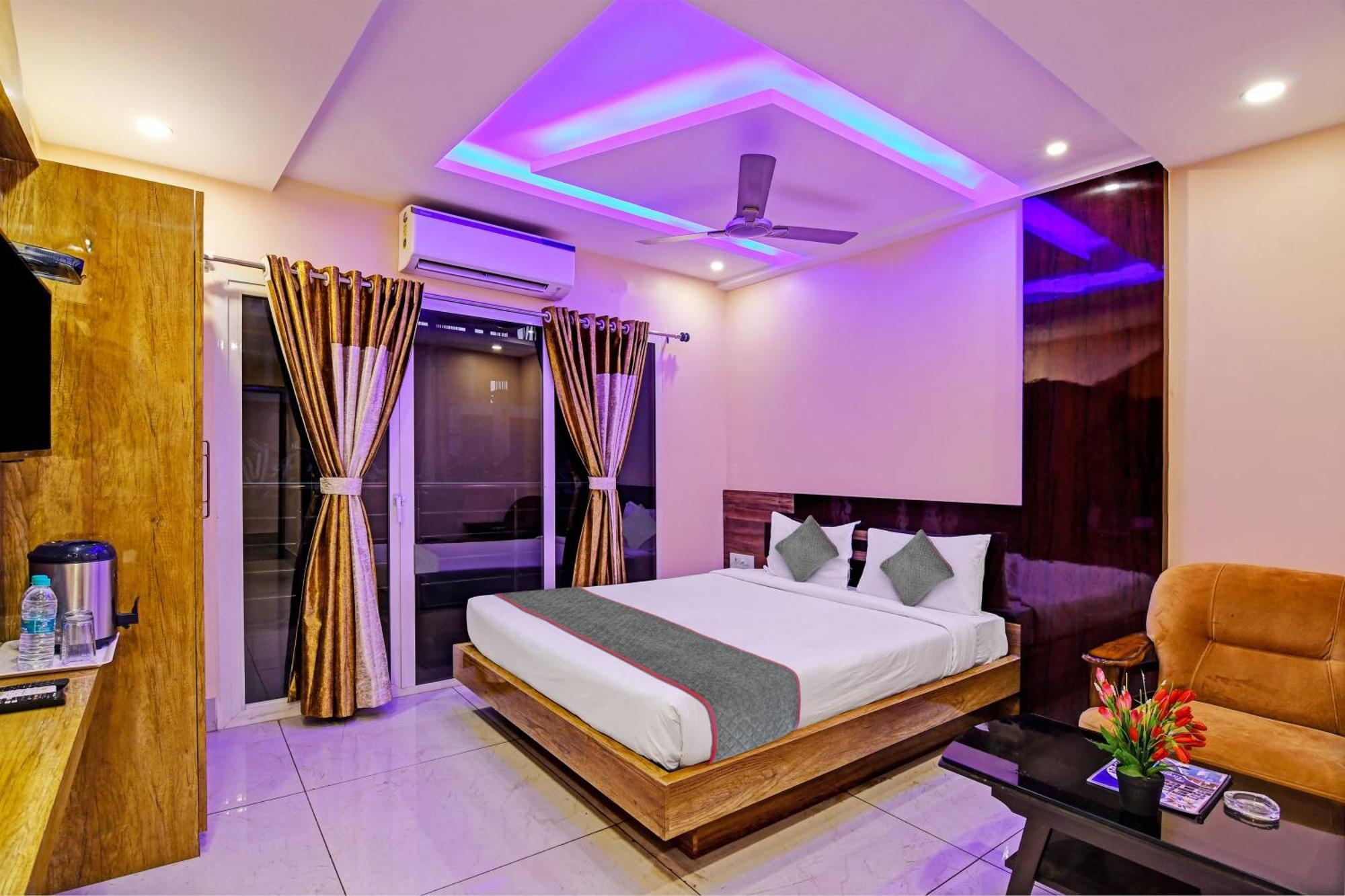فندق Townhouse The Grand Touch & The Royal Touch ديغا المظهر الخارجي الصورة