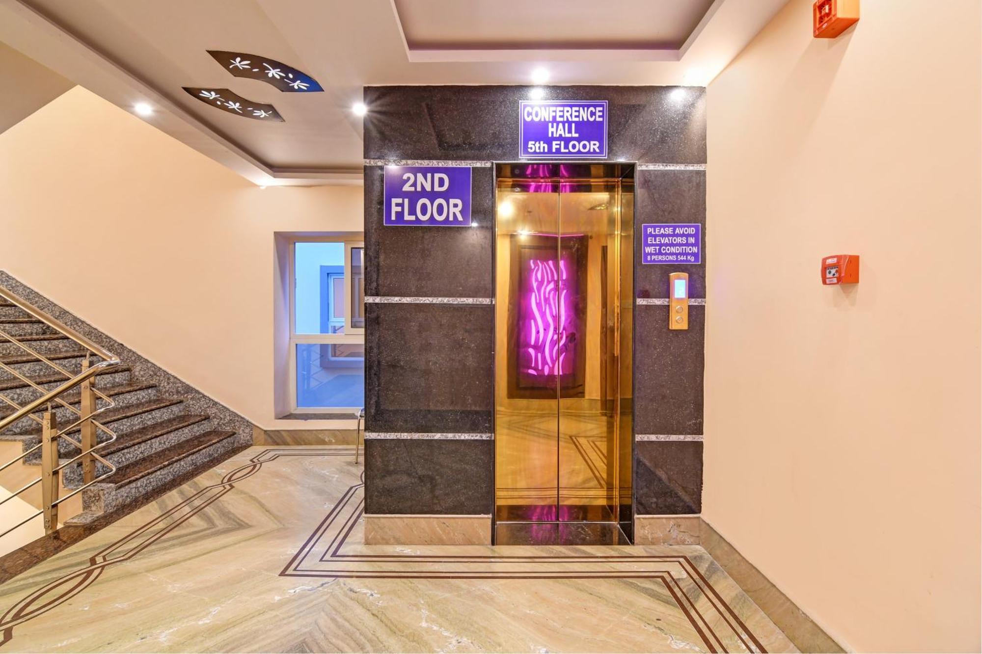 فندق Townhouse The Grand Touch & The Royal Touch ديغا المظهر الخارجي الصورة